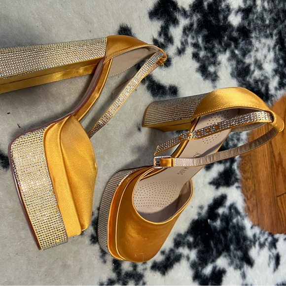 Azalea Wang Sparkly Platform Heels - Picture 1 of 7